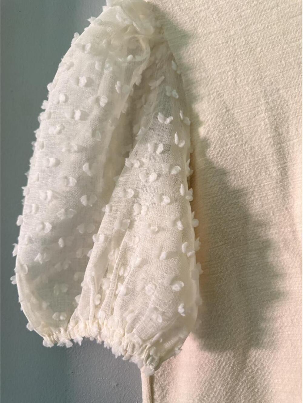 Maeve by Anthropologie white and cream color top with puff sleeves - Picture 7 of 8